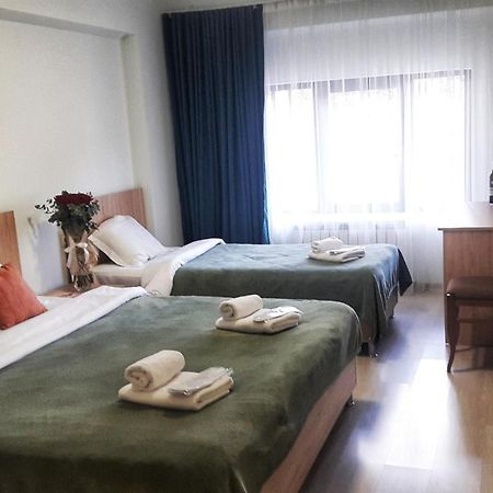 Amadeus Hotel Tbilisi Exteriör bild