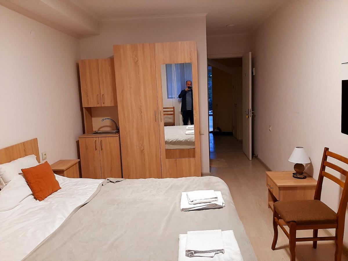 Amadeus Hotel Tbilisi Exteriör bild